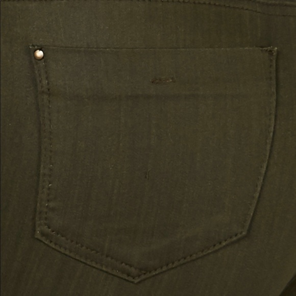 Celebrity Pink Juniors' High-Rise Ankle
Skinny Jeans COLOR: Olive Night - Picture 5 of 6